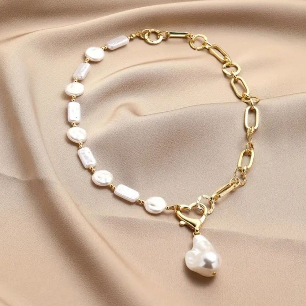 Luxurious Baroque Style Lab Pearl Pendant Necklace